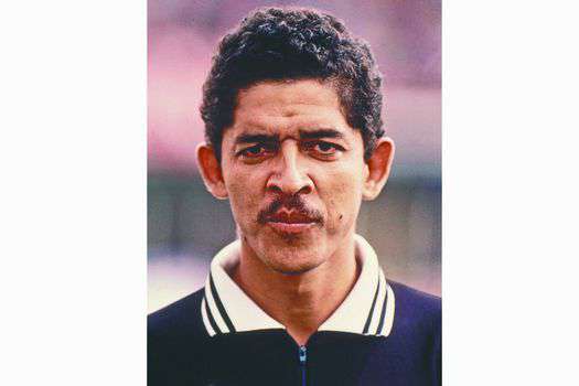 Álvaro Ortega, árbitro asesinado en 1989 por el narcotráfico y sus tentáculos en el fútbol colombiano.