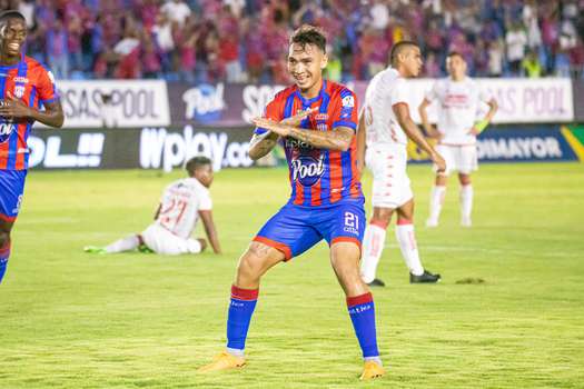 Ricardo 'Caballo' Márquez anotó el segundo gol de Unión Magdalena frente a Santa Fe, que reaccionó y empató el juego en Santa Marta.