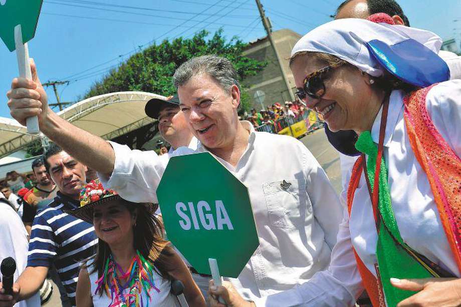 Santos fue reelecto en 2014 tras ganarle en segunda vuelta a Óscar Iván Zuluga con el 51% de los votos. / EFE