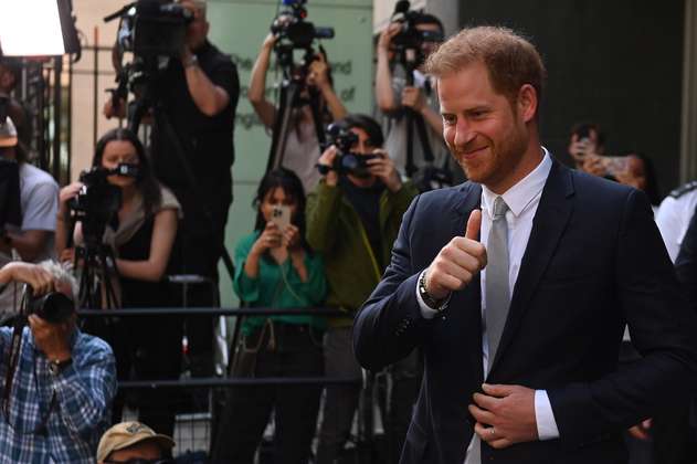 Príncipe Harry recibirá una compensación “sustancial” de tabloides de Mirror Group