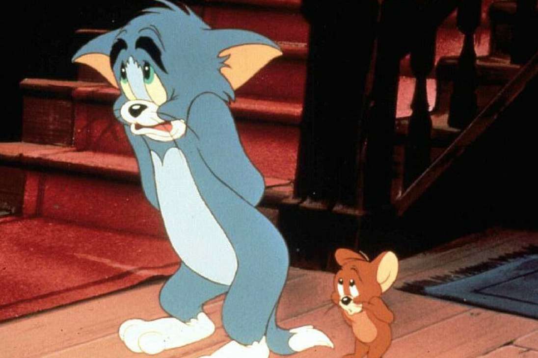 Thomas "Tom" Cat, más conocido como Tom, es el protagonista del clásico animado Tom y Jerry, de Metro Goldwyn Mayer y Hanna-Barbera. Era muy reconocido por sus fallidas persecuciones a Jerry, un pequeño ratón que vivía en una madriguera.
