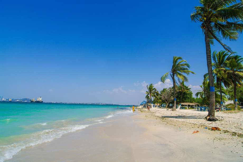 Playa en la isla Tierra Bomba, Cartagena, en el Caribe colombiano.