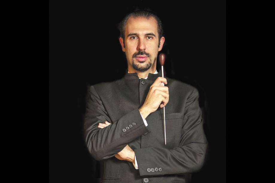 Alejandro Roca ha sido el director musical de varias producciones de ópera como "El barbero de Sevilla" y "La centertola".