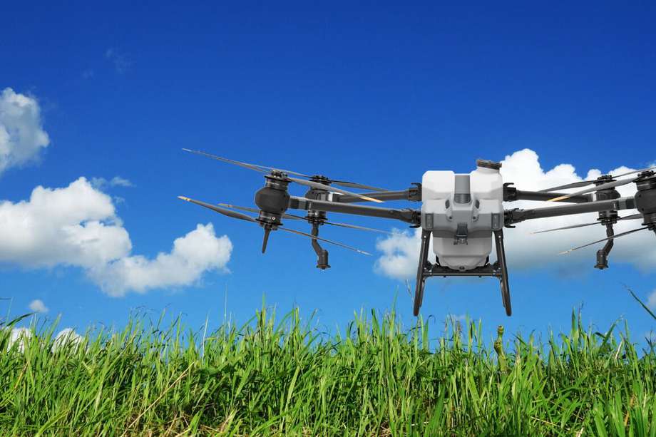 Se estima que el mercado de drones agrícolas en América Latina alcance aproximadamente 600 millones de dólares en 2023.
