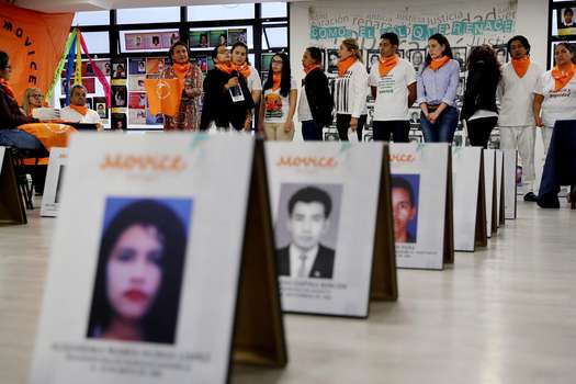 El caso es apoyado por 75 familiares de víctimas de ejecuciones extrajudiciales y varias organizaciones de víctimas. EFE/Leonardo Muñoz


