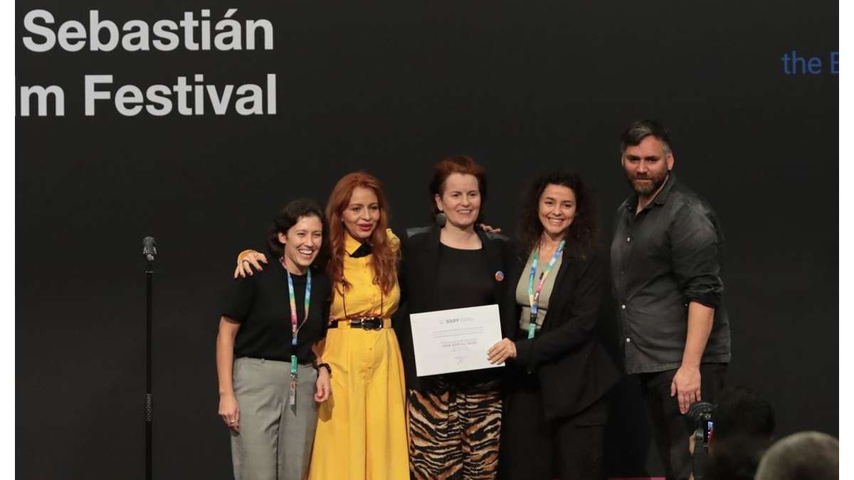 Daniela Abad riceve un premio al Festival di San Sebastian: “Non ce lo aspettavamo”.