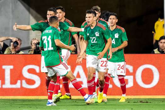 La selección mexicana venció a Perú 1-0 con anotación de Hirving Lozano.