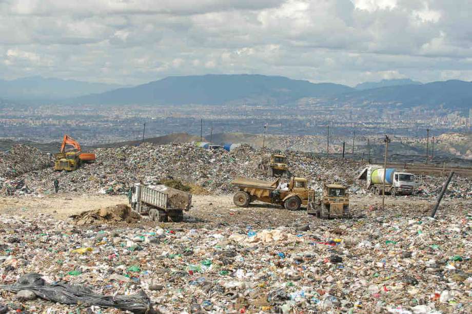 El operador del relleno y la UAESP libran una batalla por el manejo de los residuos mixtos.