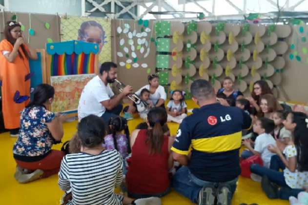 Más de 83.000 niños de Medellín no han comenzado año escolar por cambios en el programa Buen Comienzo