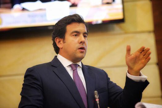 Rodrigo Lara entra oficialmente a la consulta presidencial de la Coalición  Centro Esperanza | Elecciones 2022