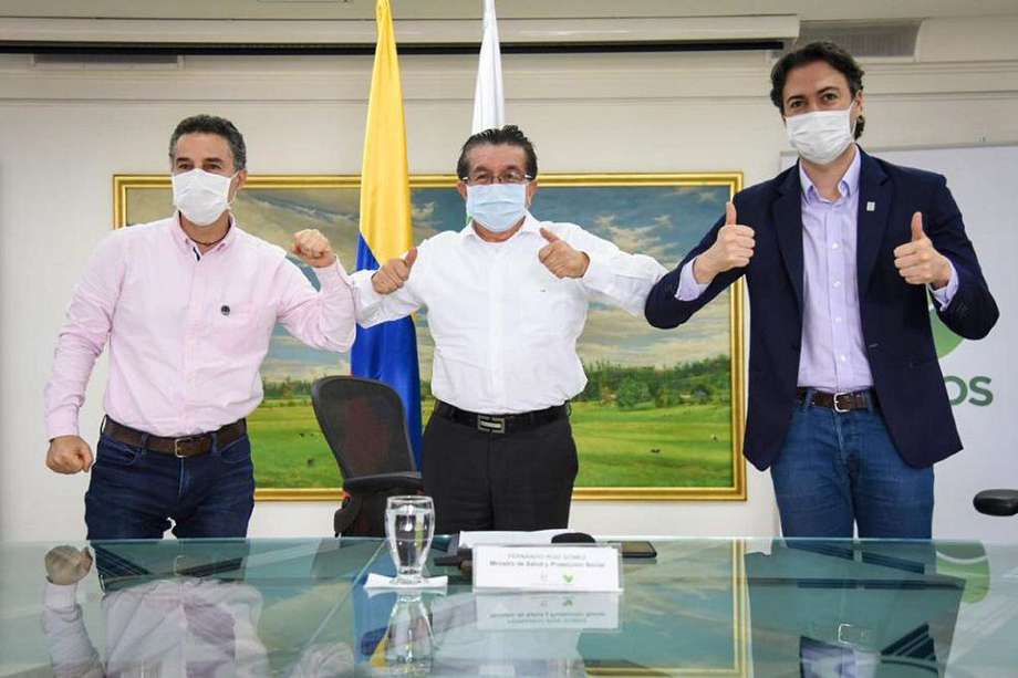 Aníbal Gaviria, gobernador de Antioquia; Fernando Ruiz, ministro de Salud y Daniel Quintero, alcalde de Medellín, definieron las medidas que adoptará el departamento este fin de semana.