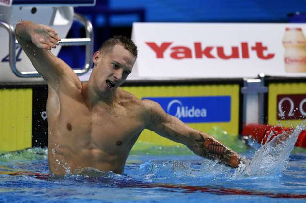 Dressel igualó récord de siete oros de Phelps en Mundial de Natación
