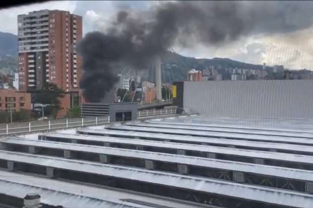 Incendio consumió parte del centro comercial Viva Envigado ¿qué pasó?