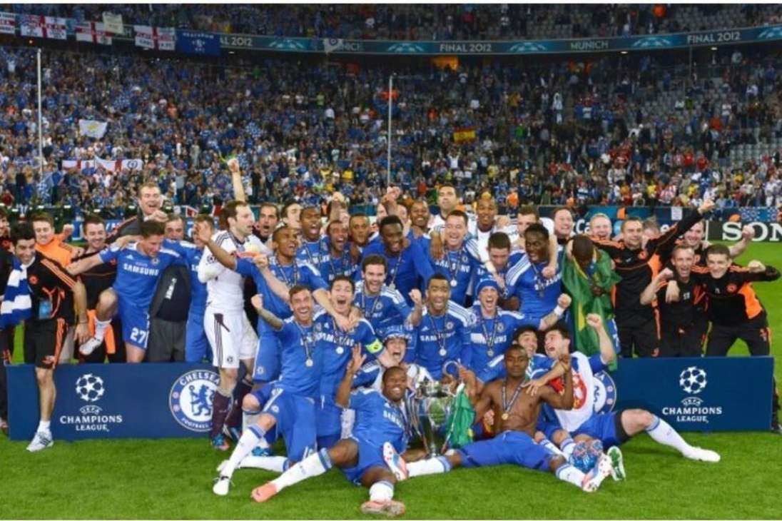En 2012 Chelsea fue el encargado de ganar la ‘orejona’ por primera vez en su historia, esto tras igualar en el tiempo reglamentario 1-1 con Bayern Múnich. En los cobros penales, el equipo inglés fue superior tras imponerse 4-3.