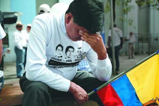 En Ecuador hay desolación por la noticia del asesinato del equipo de “El Comercio”. Nunca habían vivido una situación similar. / AFP