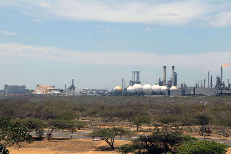 Nicolás Maduro denunció un ataque contra Amuay, la refinería más grande de Venezuela.