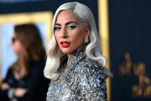 Lady Gaga lanzará el próximo 3 de mayo un nuevo tema titulado “Hold My Hand” que será parte de la banda sonora oficial (BSO) de la película “Top Gun: Maverick”.