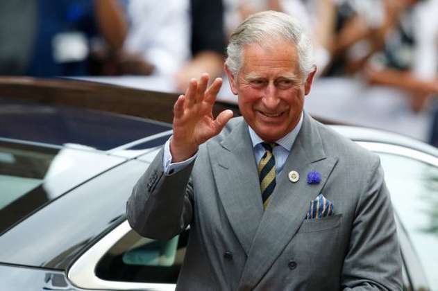 El príncipe Carlos asistirá al funeral de Bush en representación de Isabel II