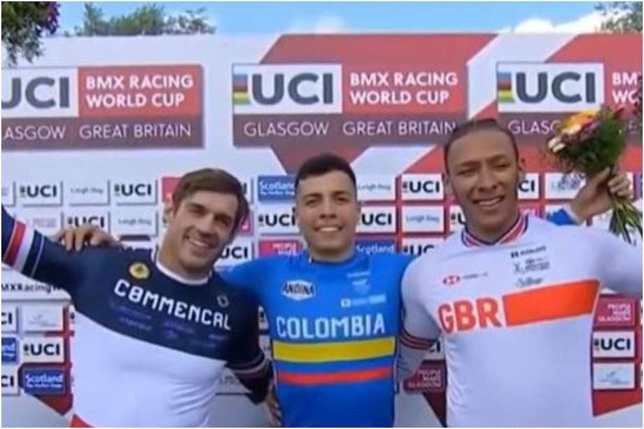 El colombiano Diego Arboleda celebró logró el título de la Parada de Copa Mundo de BMX, en Escocia