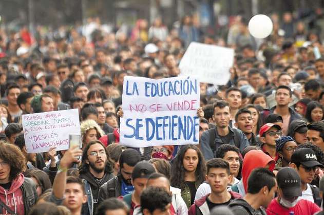 Encapuchados empañaron gran muestra de solidaridad estudiantil 