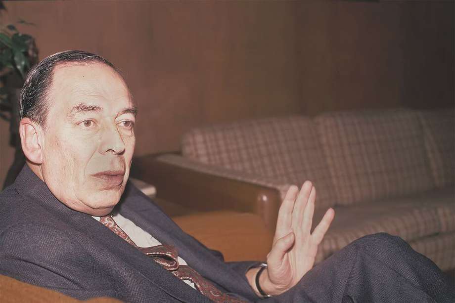 En la época, Álvaro Gómez Hurtado se había convertido en el principal opositor del presidente Ernesto Samper.