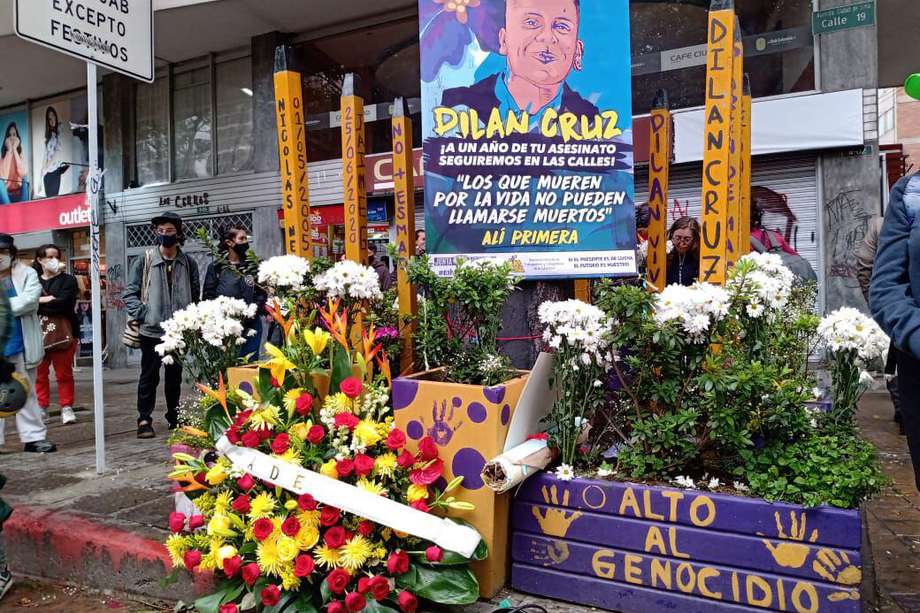 Desde las 2 de la tarde comenzó el plantón en conmemoración a la muerte de Dilan Cruz.