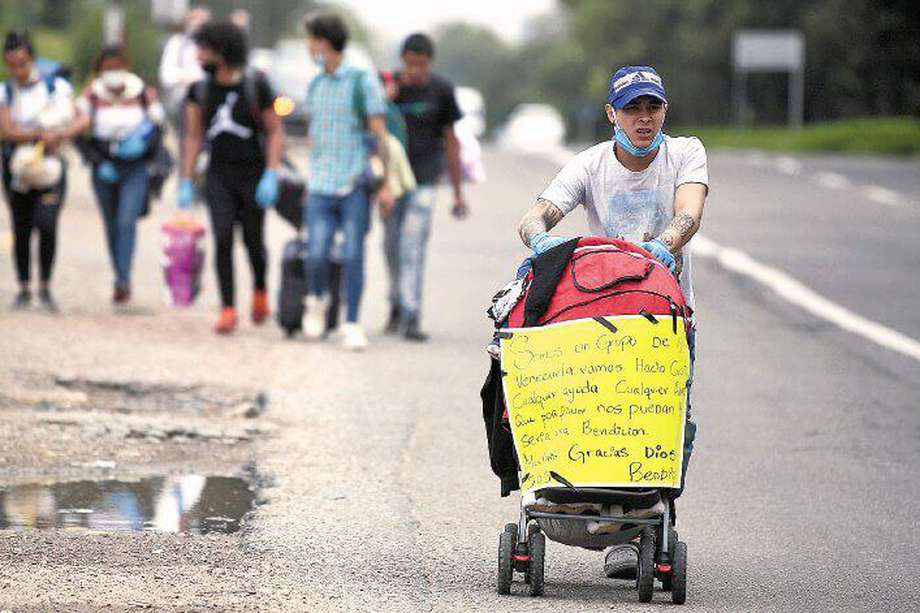 Migrantes que regresan a Venezuela: así los aprovecha Maduro políticamente