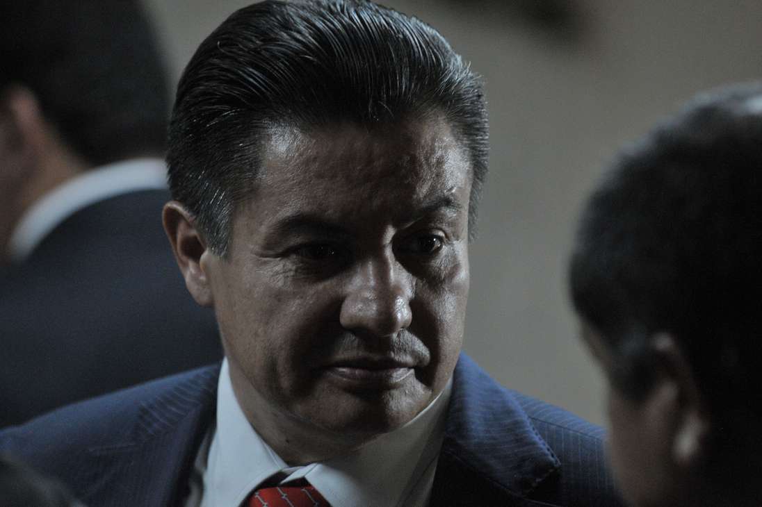 Héctor Zambrano (exsecretario de Salud de Bogotá): Tras firmar un preacuerdo con la Fiscalía fue condenado en segunda instancia a 12 años y cinco meses. Fue responsable de haber recibido dineros del contrato por $63.203 millones que buscaba la compra de ambulancias para Bogotá.