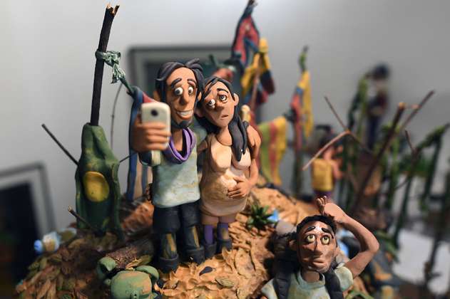 Caminantes de plastilina: artista colombiano moldea el dolor de la migración