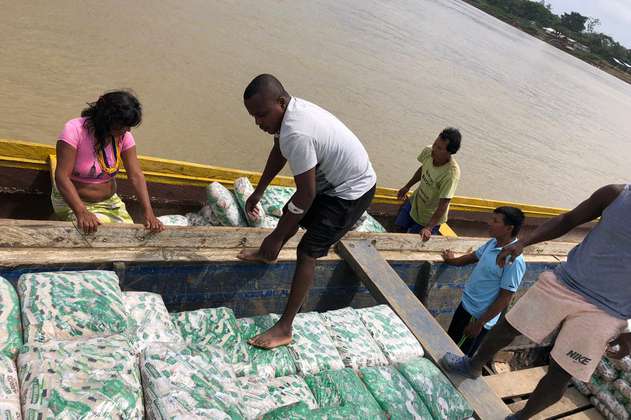 Primeras ayudas humanitarias fueron entregadas a familias confinadas en Chocó