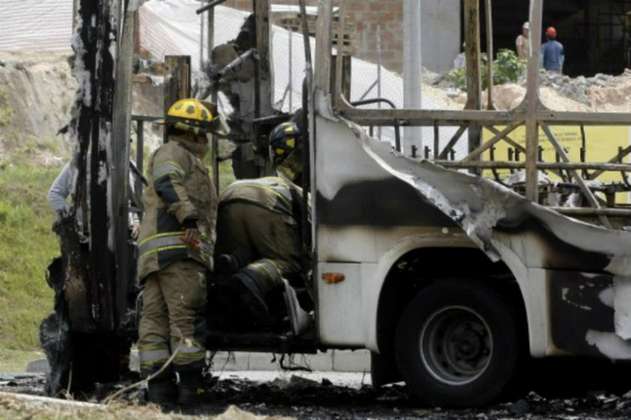 Corte Suprema confirmó condena de hombre que quemó su bus para cobrar seguro
