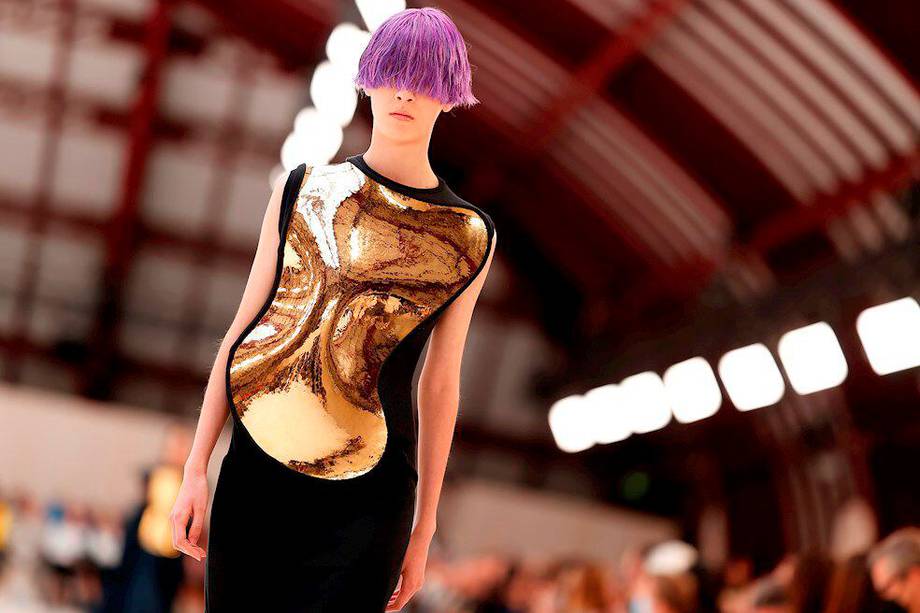 Pasarela de primavera-verano 2022 de Loewe en Paris Fashion Week