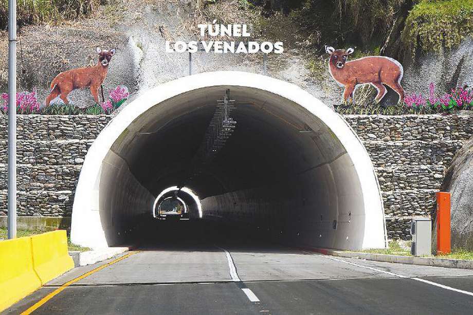 El túnel Los Venados es una de las 60 obras del Cruce de la Cordillera Central. 
