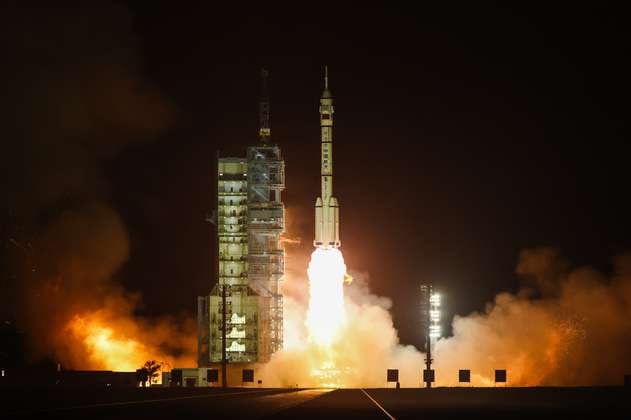 Lanzamiento exitoso de la misión espacial china Shenzhou-18