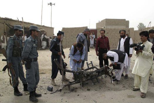Afganos protestan por los últimos ataques aéreos en su país.  / AFP