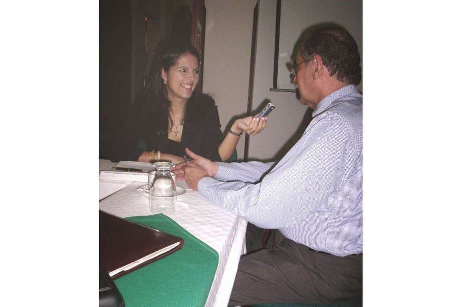 Isabel López Giraldo entrevistó a Horacio Serpa para el programa Protagonistas de la Noticia cuando, en el 2005, el político santandereano estaba en campaña presidencial.