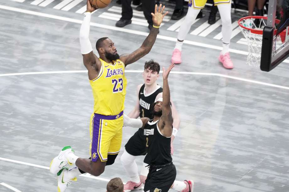 LeBron James verá acción con Los Ángeles Lakers en los 'play-in' de la NBA.