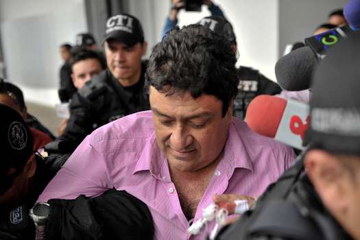 El exgobernador de La Guajira, Juan Francisco Gómez Cerchar, es investigado por seis homicidios y supuestos nexos con ‘paras’. 