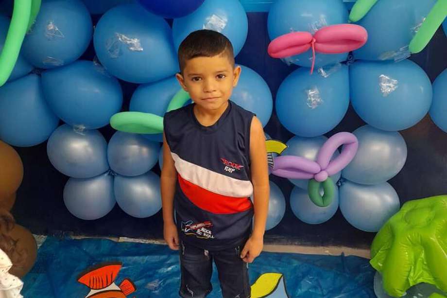 Este es Maximiliano Cano, niño de 6 años que desapareció el 21 de septiembre en Antioquia.