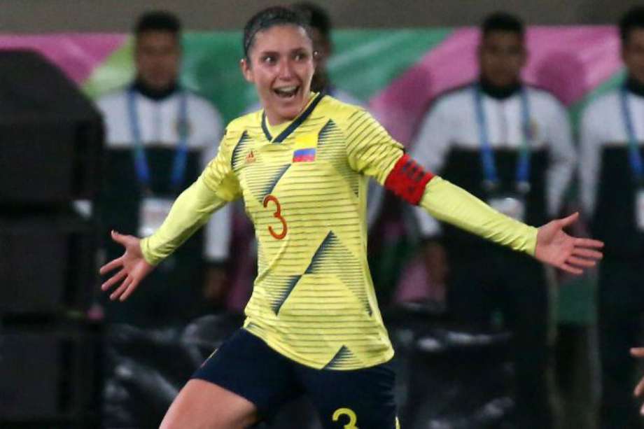 Natalia Gaitán, futbolista colombiana.