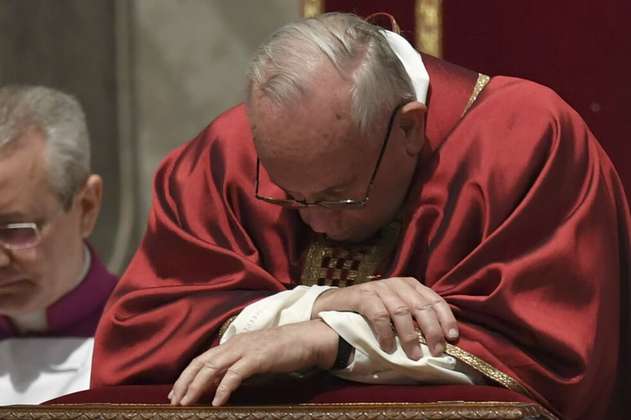 Una nueva conspiración contra el papa Francisco: ¿por qué quieren sacarlo del Vaticano?