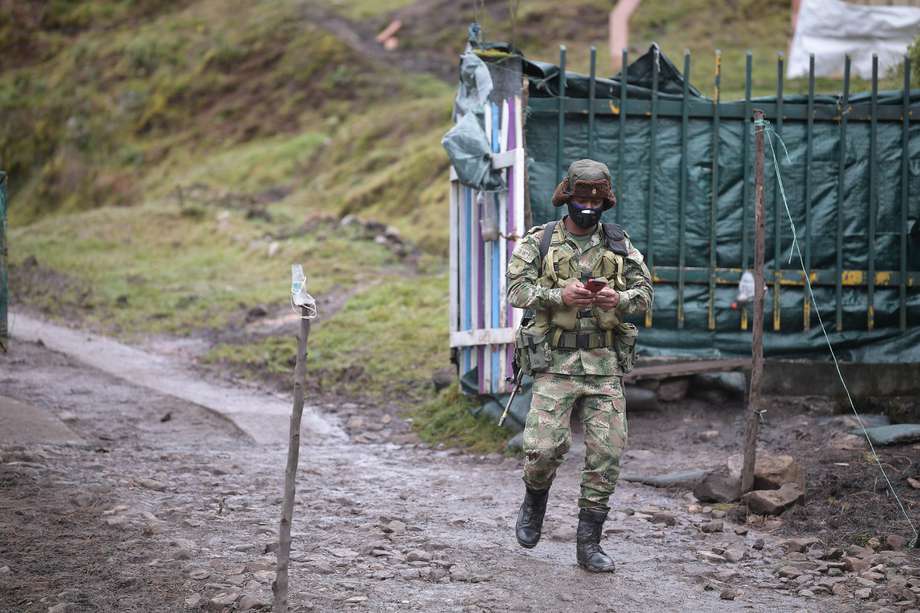 Los militares tendrán que ayudar a cumplir con las restricciones y medidas de bioseguridad decretadas en Bogotá. (Imagen de referencia). 