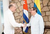 “Aspiramos a reanudar los diálogos con el Eln”: canciller Álvaro Leyva, desde Cuba