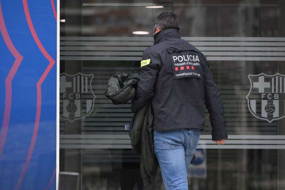 El lunes en la mañana la policía autonómica de Cataluña allanó las oficinas del Barcelona.