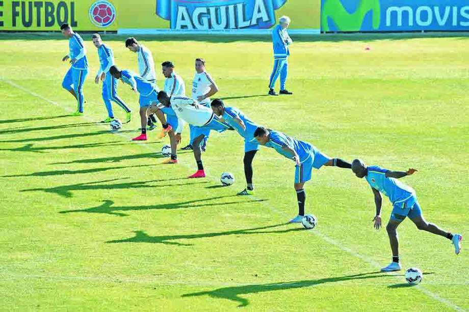 La selección de Colombia trabaja con la mente puesta en conseguir el triunfo frente a Perú. AFP