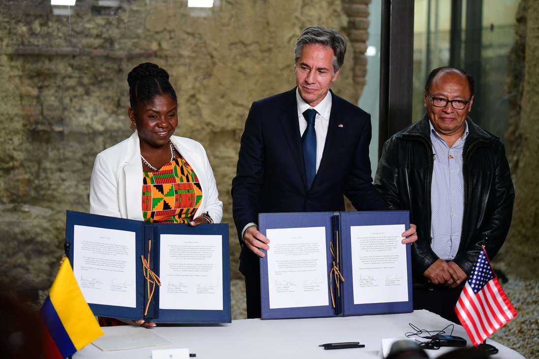 Francia Márquez y Antony Blinken ratificanro capítulo étnico del acuerdo de paz.