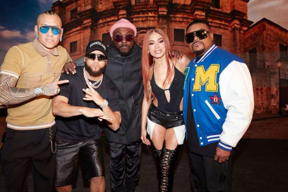 Black Eyed Peas junto a Anitta y El Alfa en el set de grabación de "Simply the best".