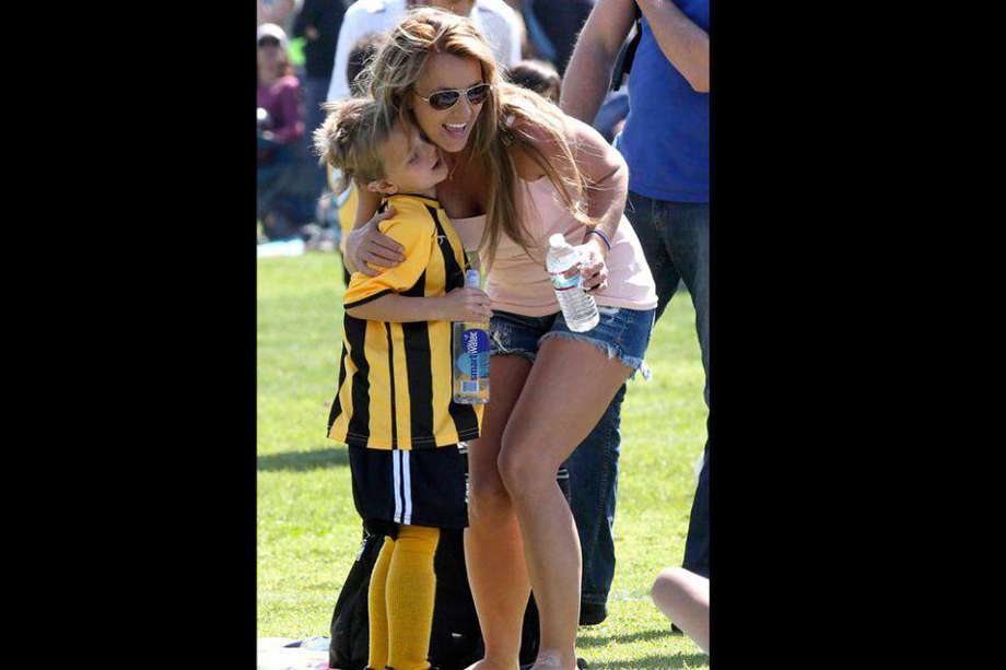 Britney Spears con uno de sus hijos. / Bang Showbiz