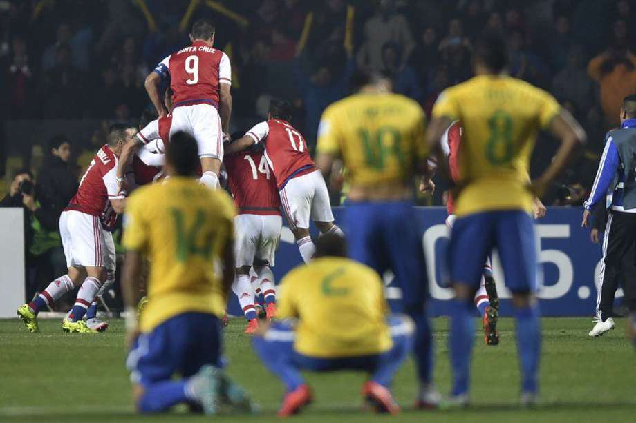 Los jugadores paraguayos celebran el paso a semifinales de la Copa América. Foto: AFP
