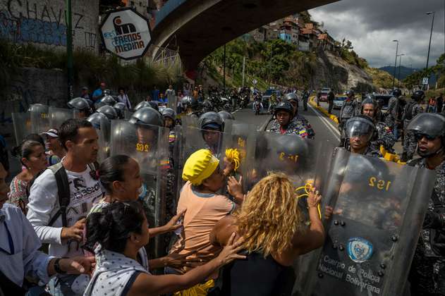 Detienen al guardia nacional que mató a una mujer embarazada en Venezuela